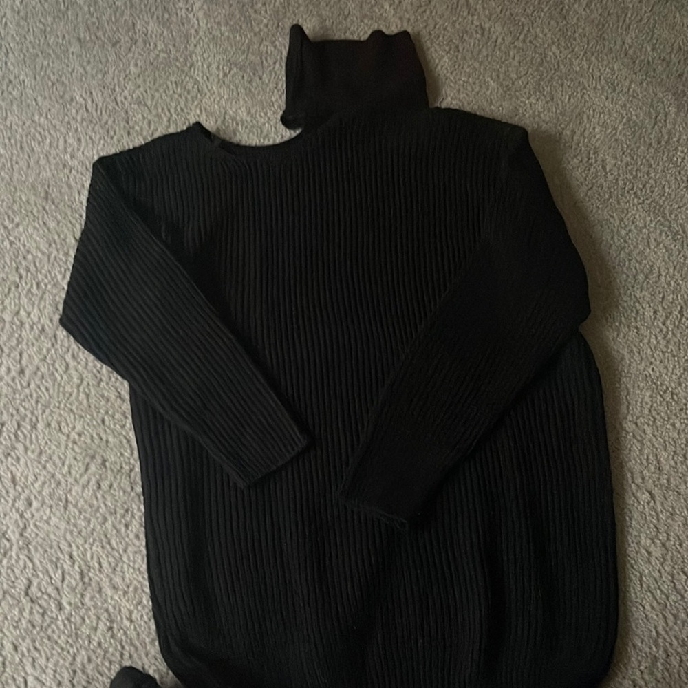Turtle neck sweater